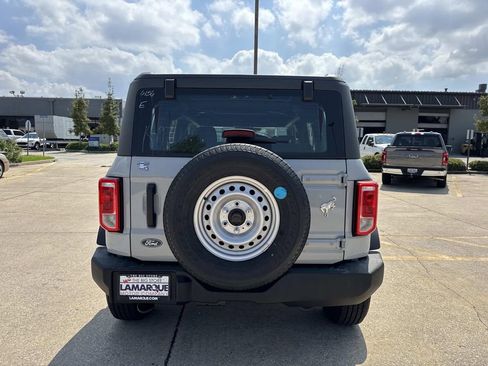 New 2026 Ford Bronco 4-Door AWD/4WD image 4