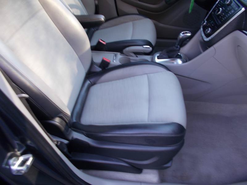 Used 2016 Buick Encore FWD image 19