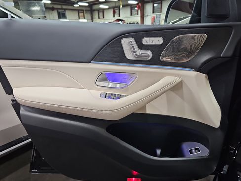 New 2026 Mercedes-Benz GLS 450 4MATIC image 29
