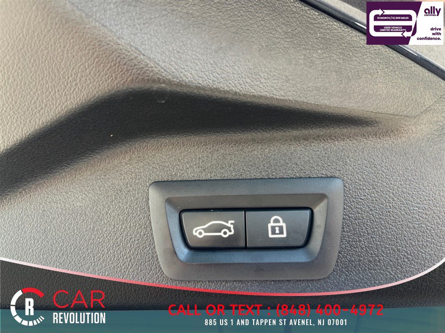 Used 2022 BMW X5 xDrive40i w/ Parking Assistance Package AWD/4WD image 10