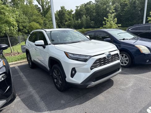 Used 2024 Toyota RAV4 Limited AWD/4WD image 40