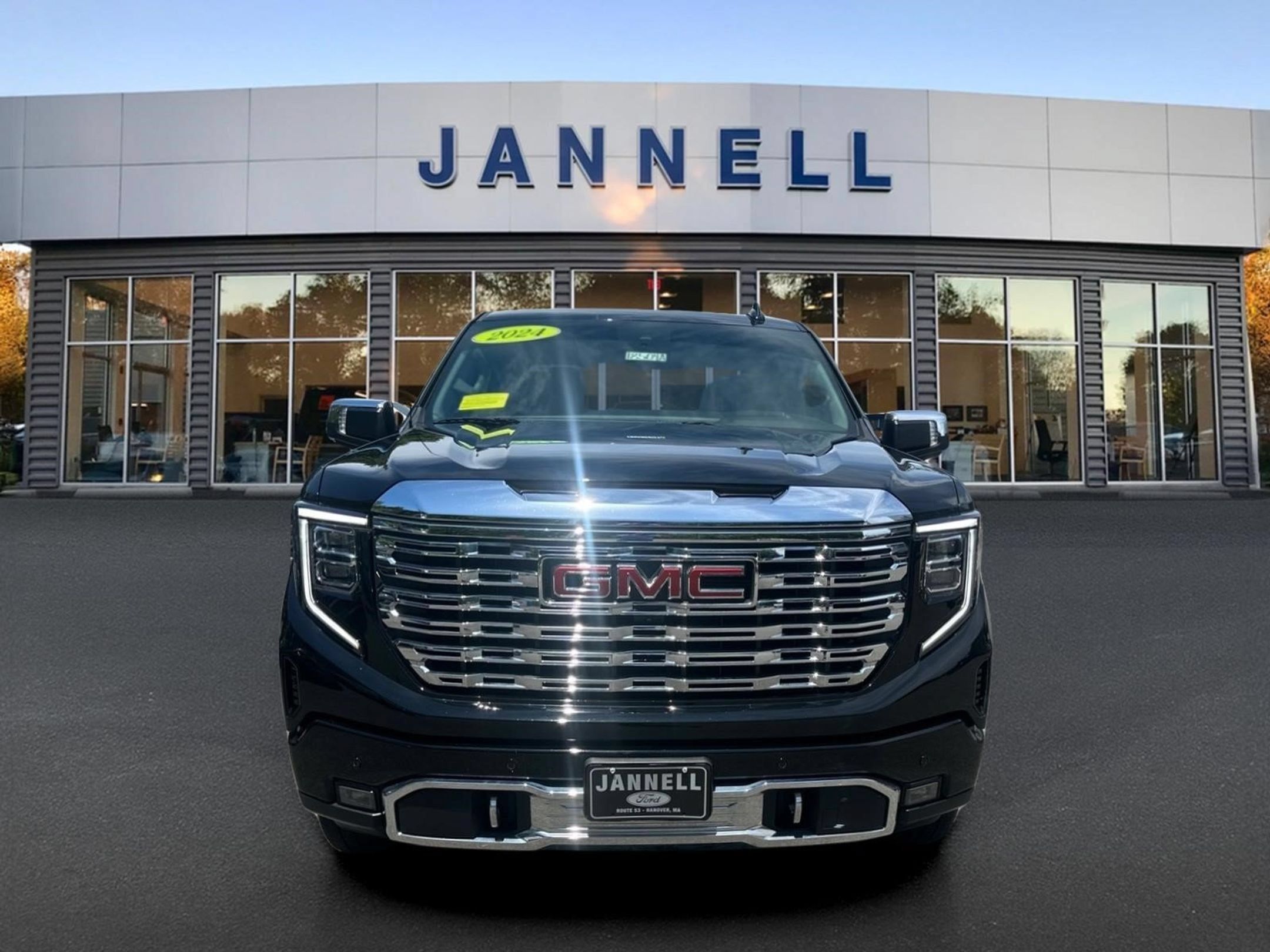 Used 2024 GMC Sierra 1500 Denali w/ Denali Reserve Package AWD/4WD image 66