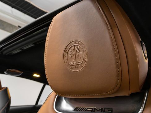 Used 2019 Mercedes-Benz AMG GT 63 S w/ Driver Assistance Package image 7