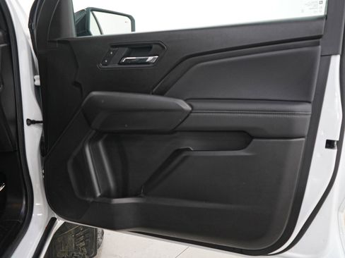 Used 2025 GMC Canyon Elevation w/ Convenience Package AWD/4WD image 9