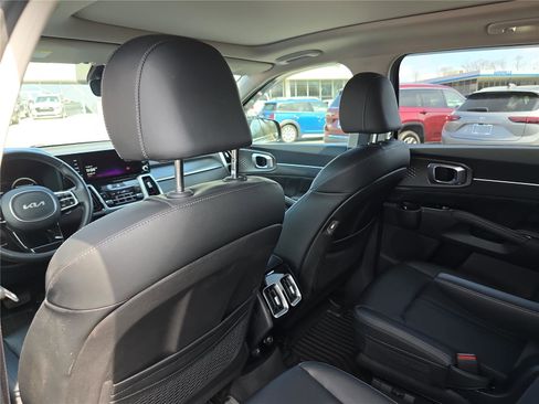Used 2023 Kia Sorento SX image 15