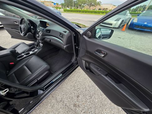 Used 2013 Acura ILX w/ Premium Package FWD image 19