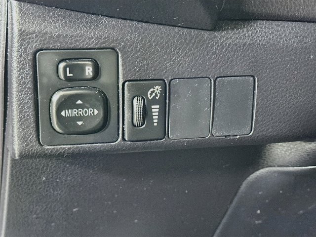 Used 2015 Toyota Corolla LE Premium FWD image 22