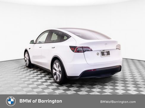 Used 2023 Tesla Model Y 2WD image 3