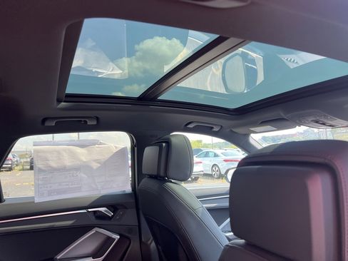 New 2025 Audi Q3 2.0T Premium image 17