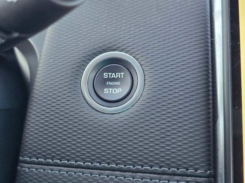 Used 2024 Land Rover Discovery Sport Dynamic SE image 33