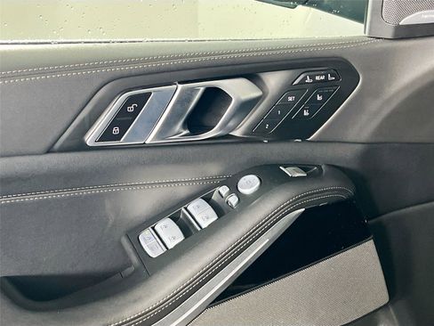 Certified 2023 BMW X7 xDrive40i w/ Executive Package image 17