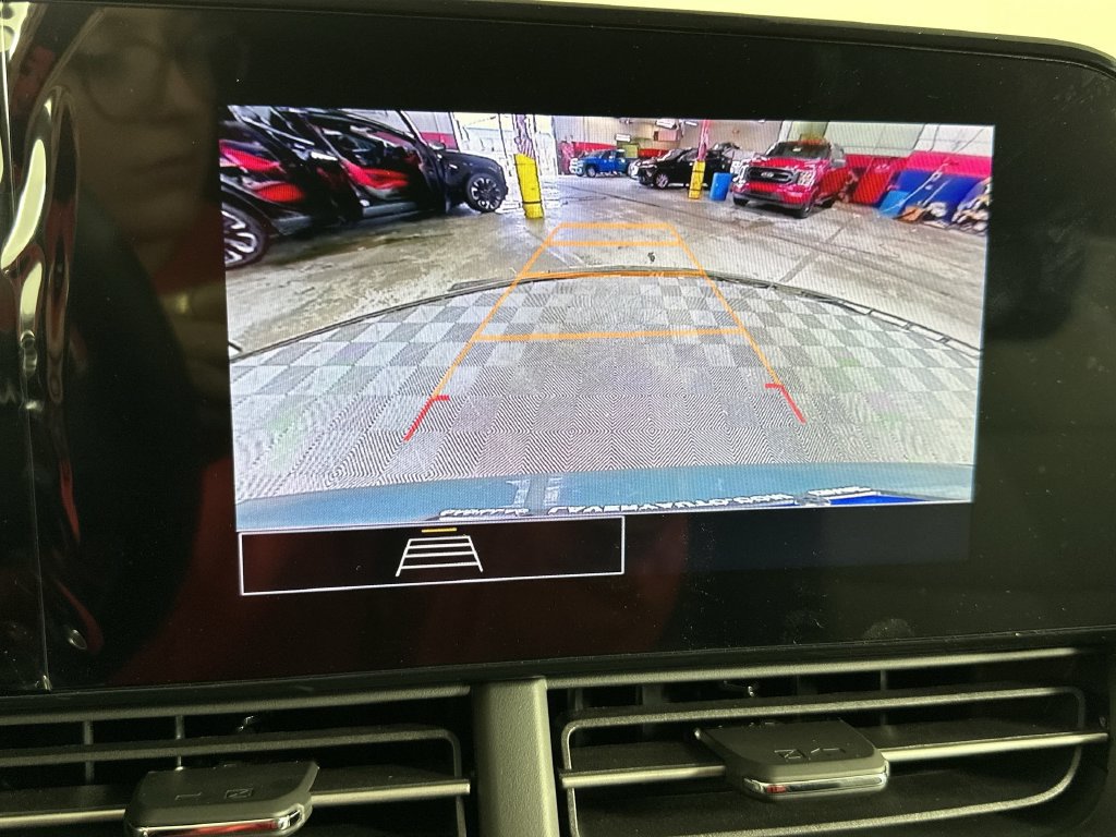 New 2026 Chevrolet Trax LS w/ LS Convenience Package FWD image 16