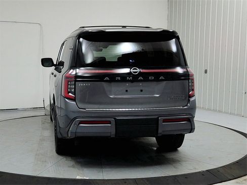 Used 2025 Nissan Armada Platinum Reserve image 6