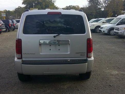 Used 2009 Dodge Nitro SLT image 4