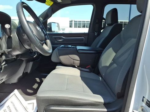 Used 2022 RAM 1500 Big Horn AWD/4WD image 16