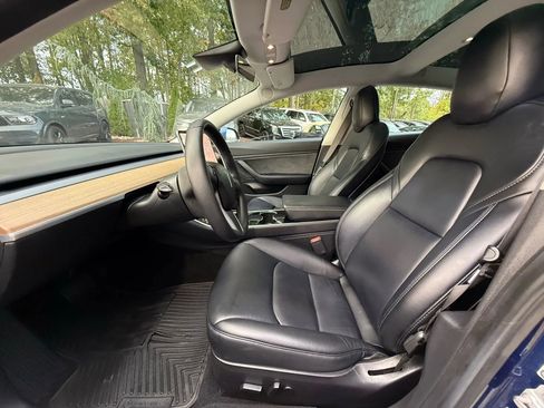 Used 2019 Tesla Model 3 Standard Range Plus image 10