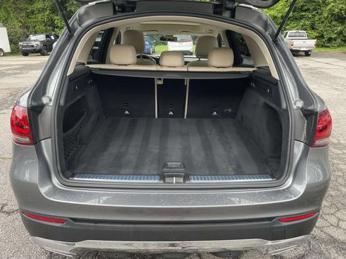 Used 2021 Mercedes-Benz GLC 300 image 4