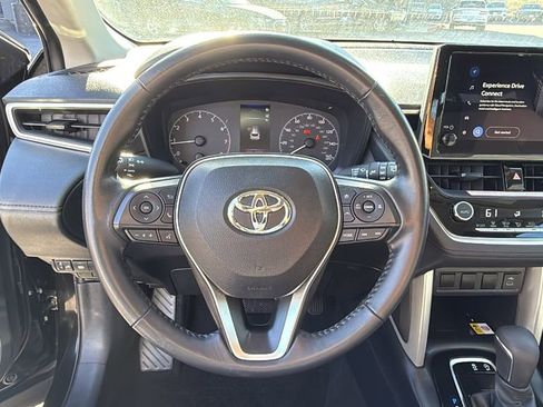 Used 2023 Toyota Corolla Cross LE image 21