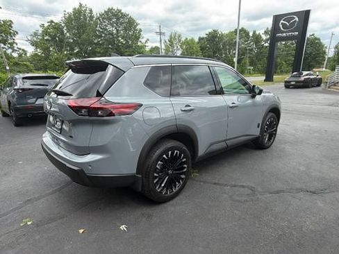 Used 2026 Nissan Rogue Dark Armor AWD/4WD image 5