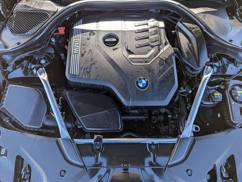 Used 2022 BMW 530i w/ Convenience Package image 25