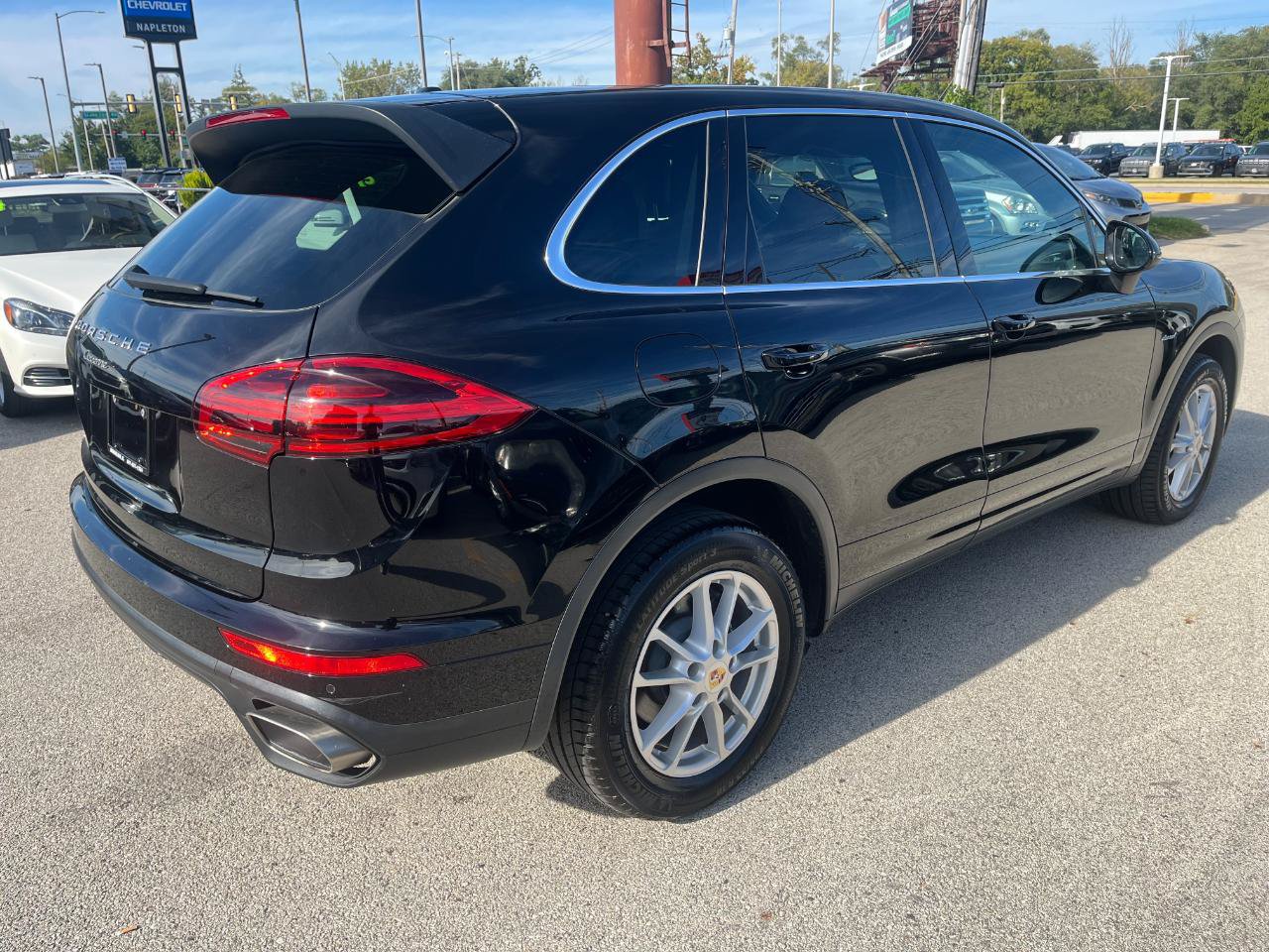 Used 2016 Porsche Cayenne Diesel AWD/4WD image 5