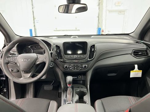Used 2023 Chevrolet Equinox RS image 10