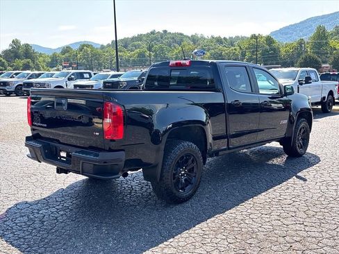 Used 2022 Chevrolet Colorado Z71 w/ Z71 Midnight Edition AWD/4WD image 8