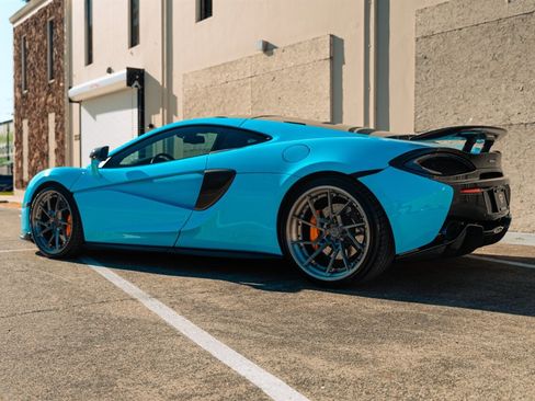 Used 2017 McLaren 570S image 38