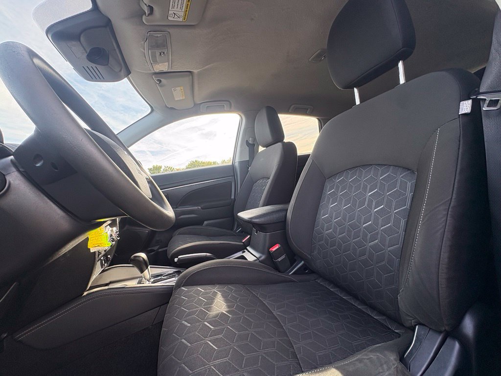 Used 2023 Mitsubishi Outlander Sport AWD image 12