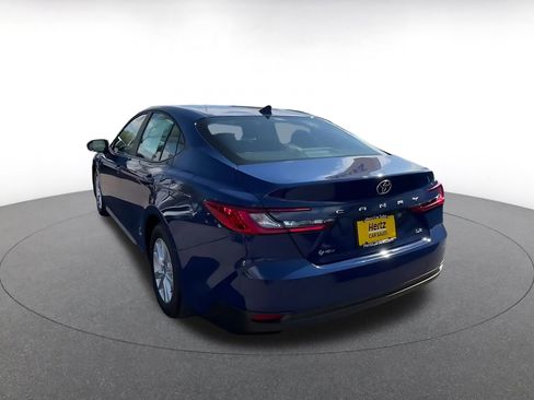 Used 2025 Toyota Camry LE FWD image 11