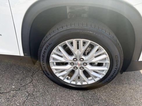 Used 2026 GMC Acadia Elevation w/ Elevation Premium Package FWD image 29