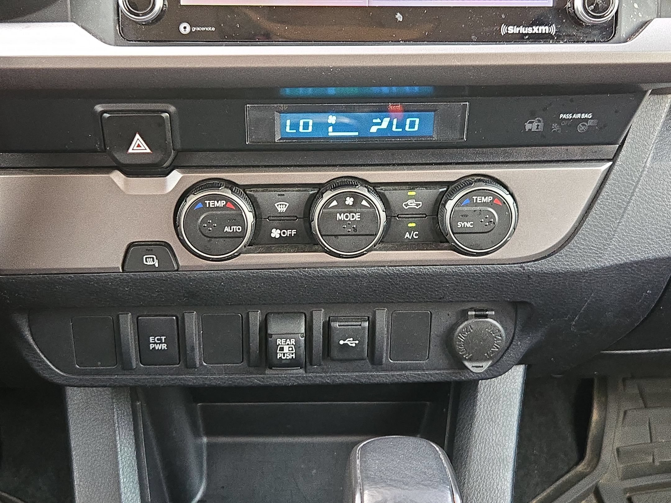 Used 2021 Toyota Tacoma SR5 RWD image 18