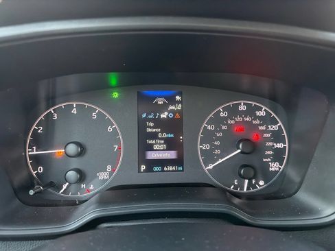 Used 2024 Toyota Corolla LE FWD image 6