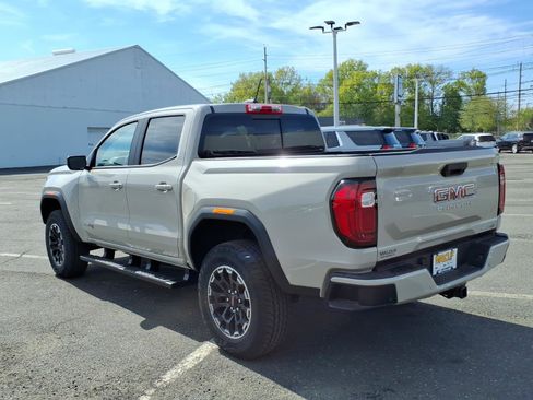 New 2026 GMC Canyon AT4 AWD/4WD image 4