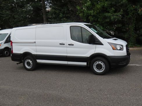 Used 2020 Ford Transit 150 Low Roof RWD image 16