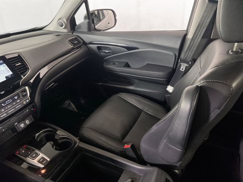 Used 2022 Honda Pilot Touring image 24