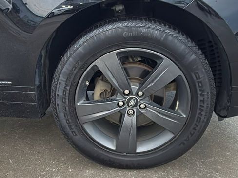 Used 2020 Land Rover Range Rover Velar R-Dynamic S image 34