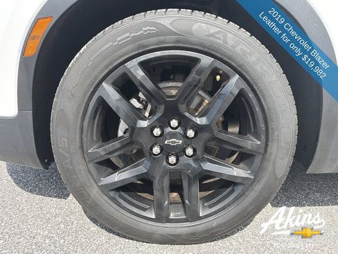 Certified 2019 Chevrolet Blazer LT w/ Sun and Wheels Package FWD image 13