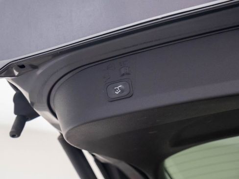 Used 2014 Ford Escape Titanium image 31