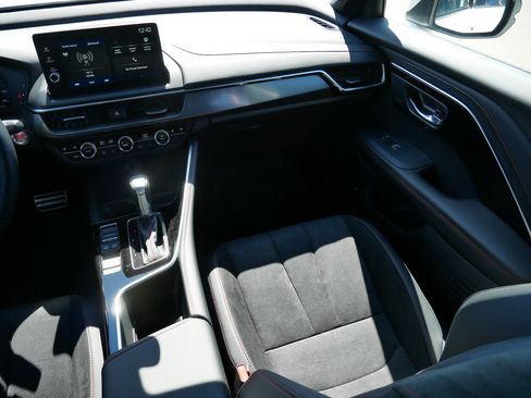 Used 2025 Acura ADX A-Spec image 11