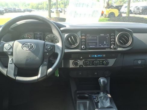 Used 2023 Toyota Tacoma SR AWD/4WD image 11