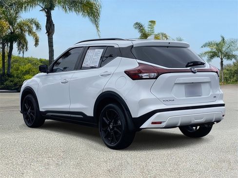 Certified 2023 Nissan Kicks SR image 2