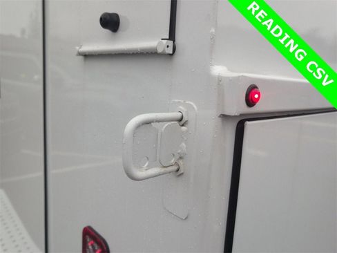 New 2025 Chevrolet Express 3500 image 27