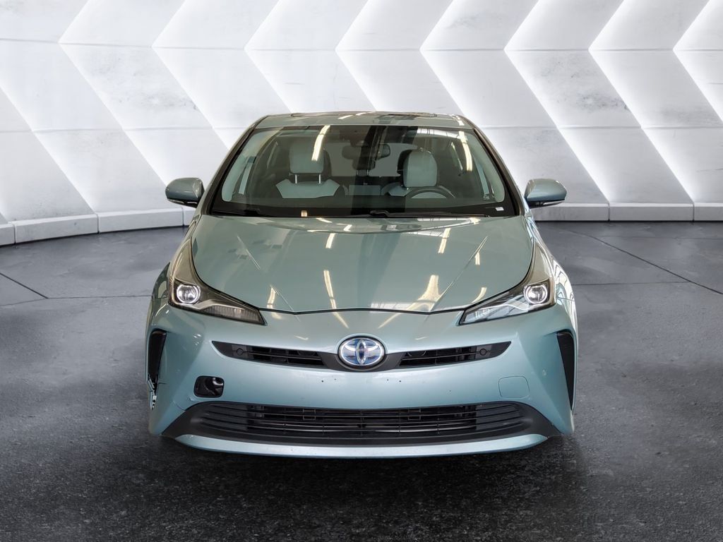 Used 2019 Toyota Prius Limited FWD image 2