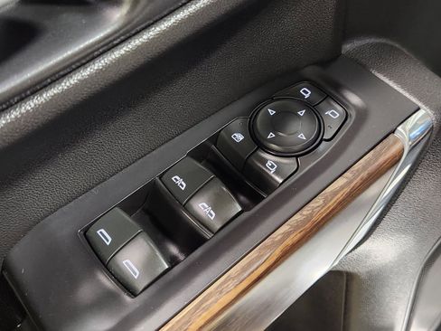 Used 2021 Chevrolet Silverado 1500 High Country w/ Technology Package AWD/4WD image 45