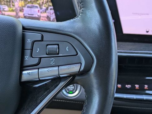 Used 2022 Cadillac Escalade ESV Premium Luxury RWD image 30