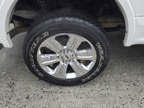 Used 2020 Ford F150 Lariat w/ Equipment Group 502A Luxury image 12