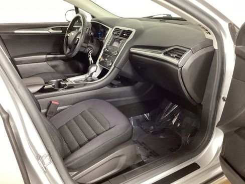 Used 2014 Ford Fusion SE FWD image 36