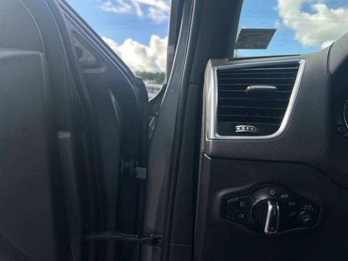 Used 2015 Audi Q5 2.0T Premium Plus w/ Premium Plus Package image 17