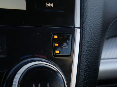 Used 2019 Subaru Outback 2.5i Premium image 32